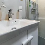 Jazz House Albergue